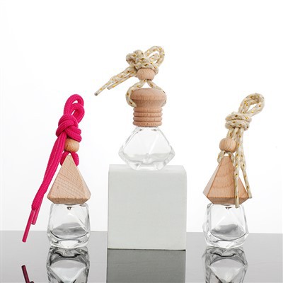 Prazne kozmetične steklenice